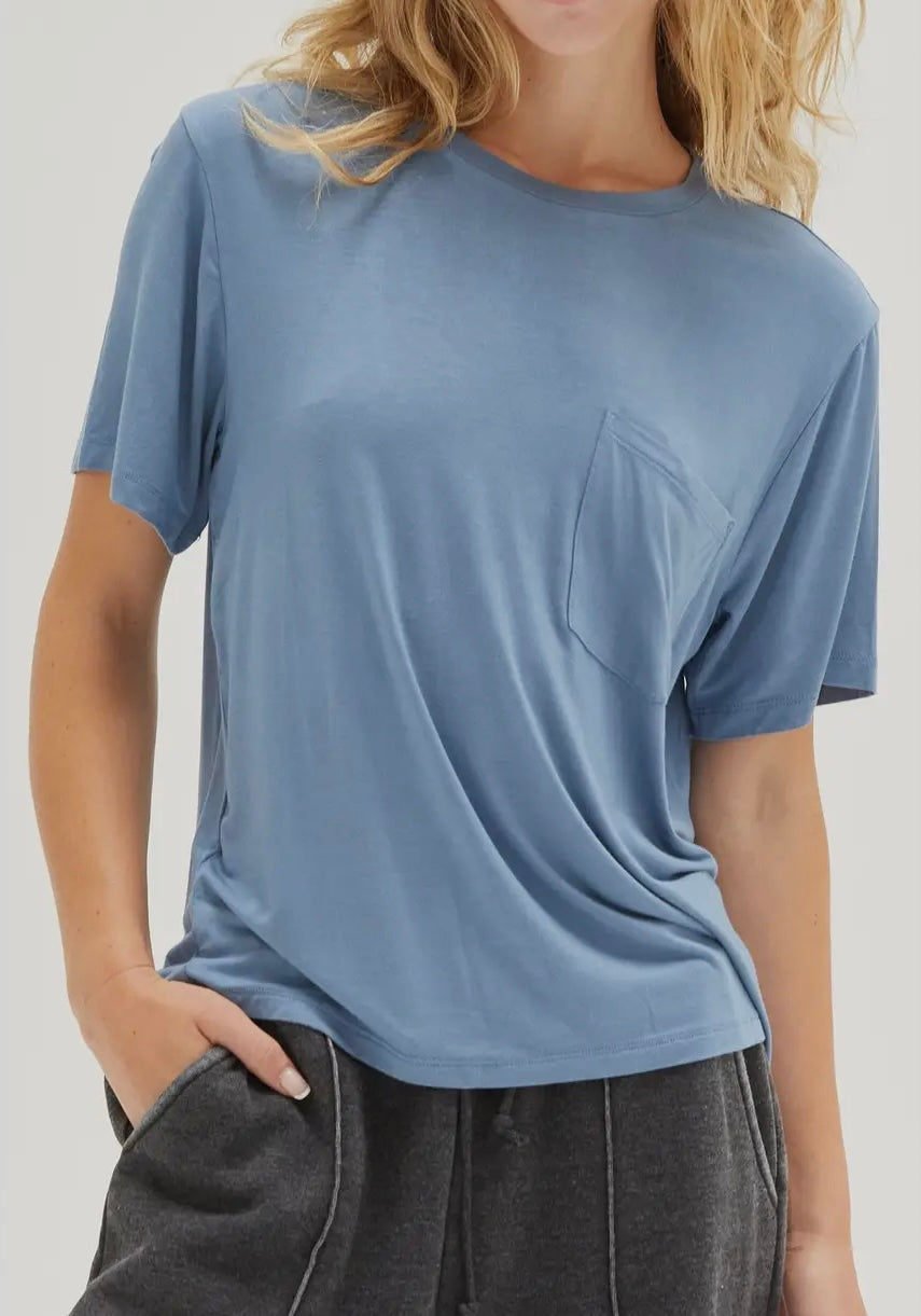 Crew neck pocket top