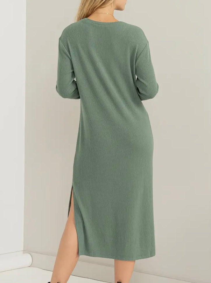 Ribbed long sleeve midi dress