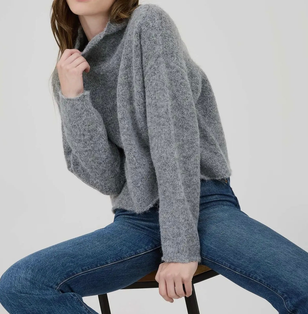 Turtleneck long sleeve knit sweater