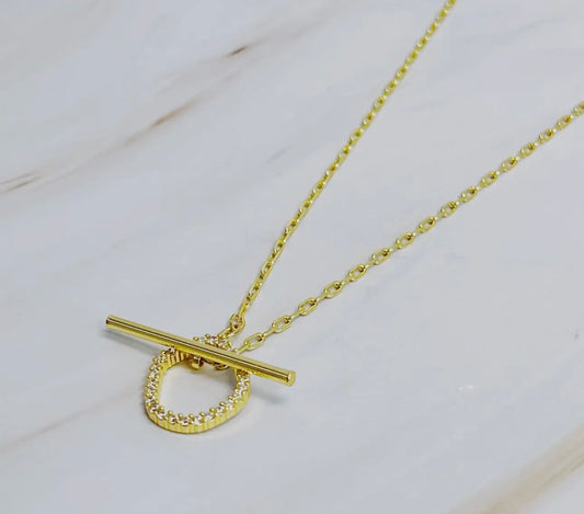 Amelia Dainty Toggle Necklace